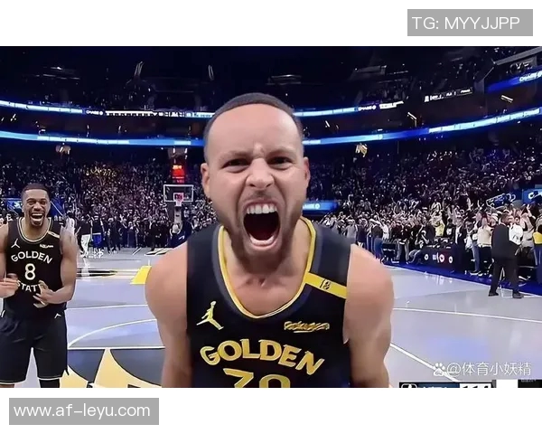 勇士库里复出迎战雷霆球队攻防兼备争夺胜利